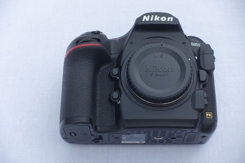 Nikon D850 in de originele verpakking