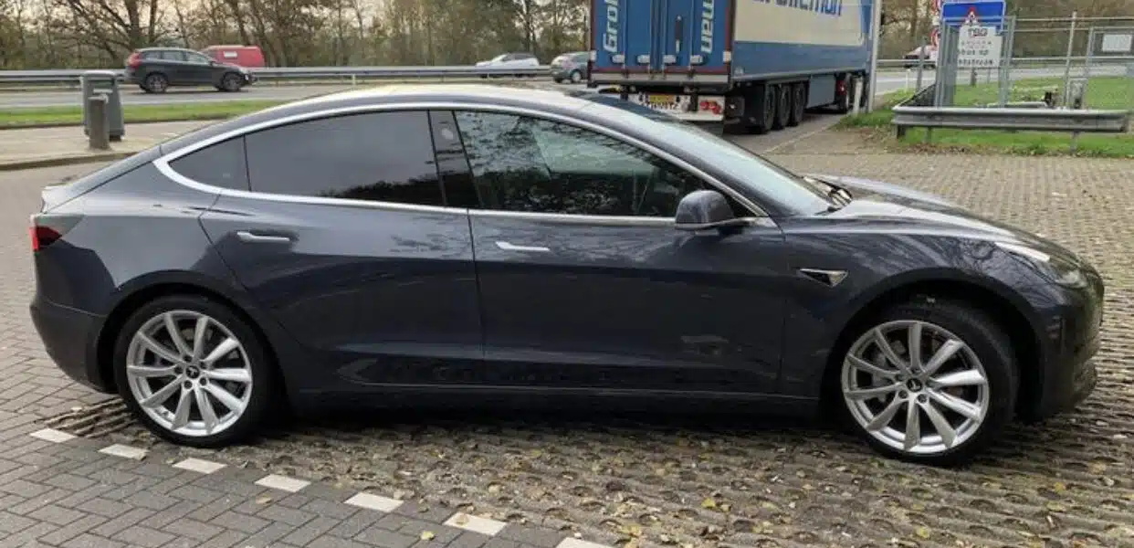 Tesla model 3RDW