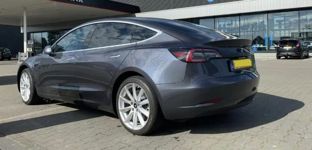 Tesla model 3RDW