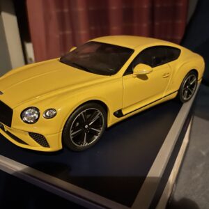 Bentley 1/18