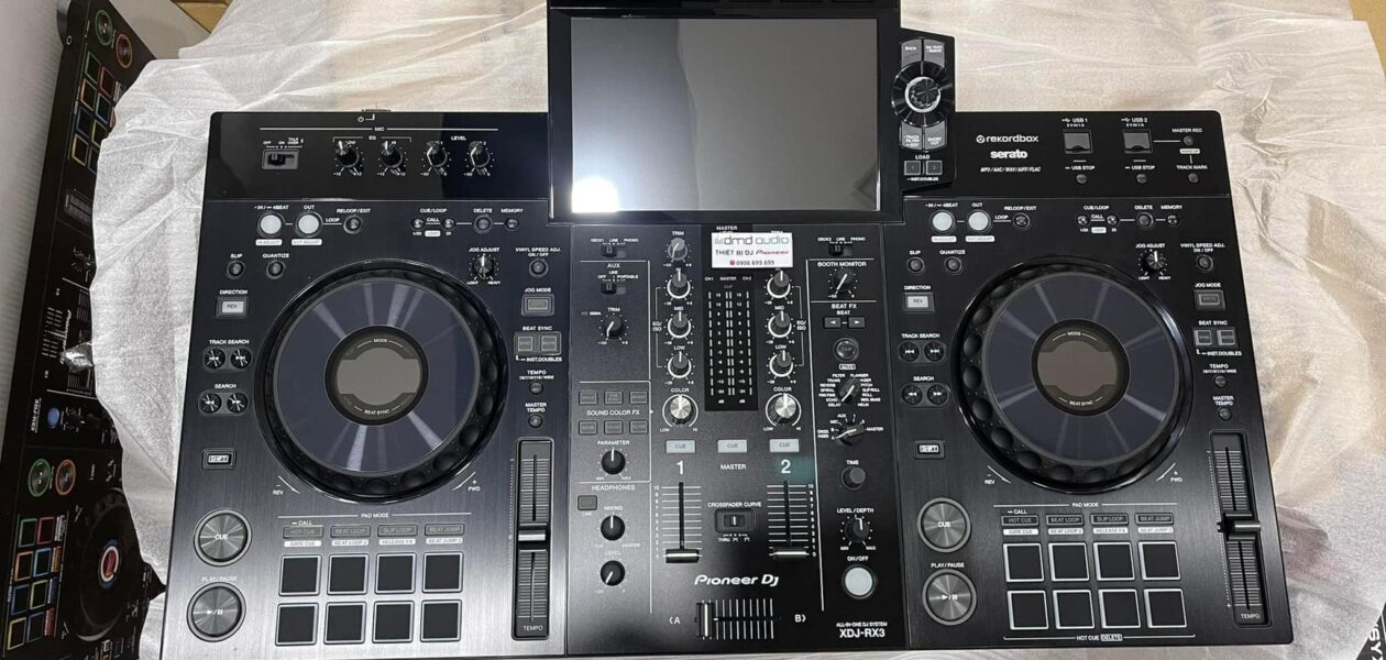 Pioneer CDJ-3000, Pioneer DJM-A9, CDJ 2000NXS2, DJM 900NXS2