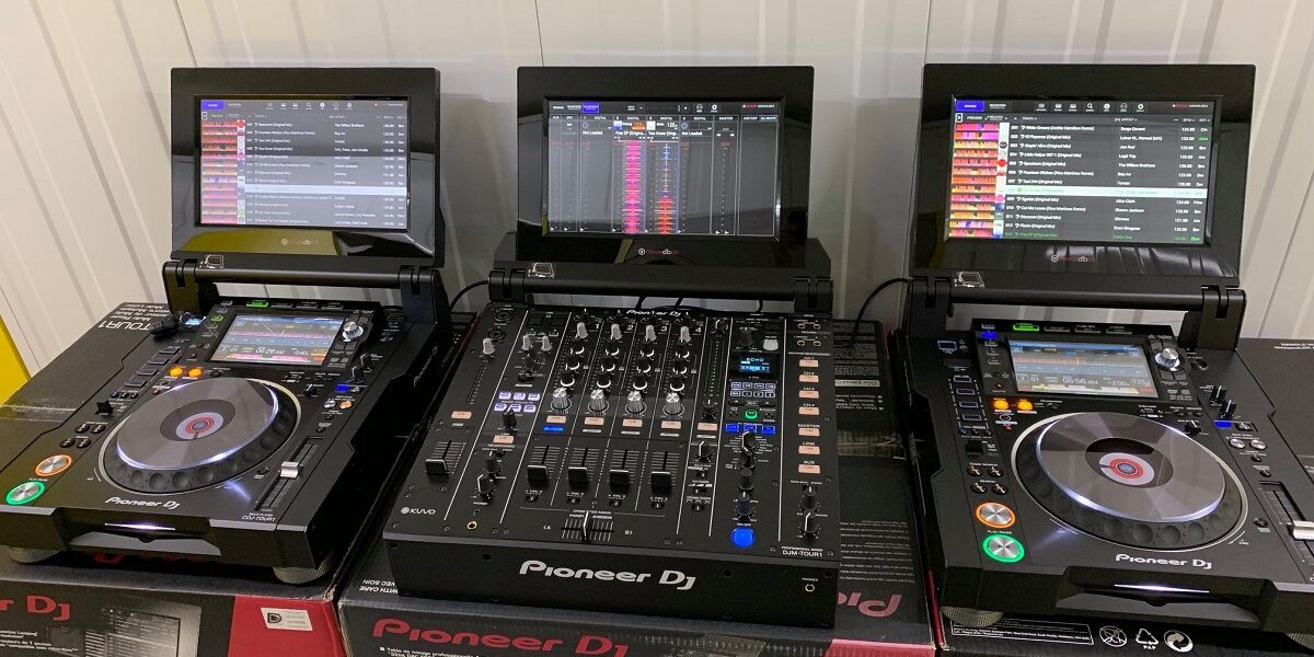 Pioneer CDJ 2000NXS2, Pioneer DJM 900NXS2, Pioneer CDJ-3000