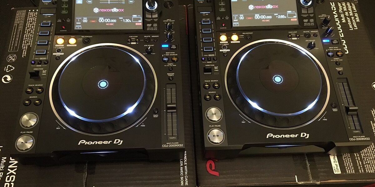 Pioneer DDJ 1000 , DDJ 1000SRT, Pioneer XDJ-RX3, XDJ-XZ