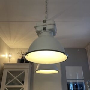 Industriële hanglampen te koop