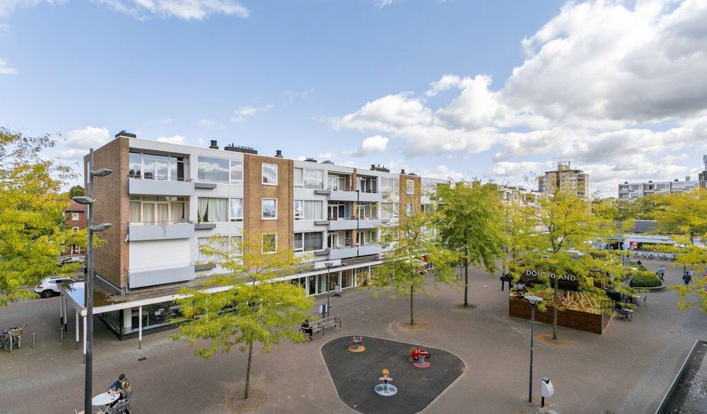 te huur ruim 3 kamer appartement Robijnstraat, Breda