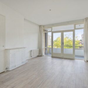 te huur ruim 3 kamer appartement Robijnstraat, Breda