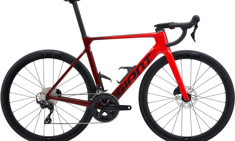 2024 Giant Propel Advanced 2 Road Bike (PIENARBIKESHOP)