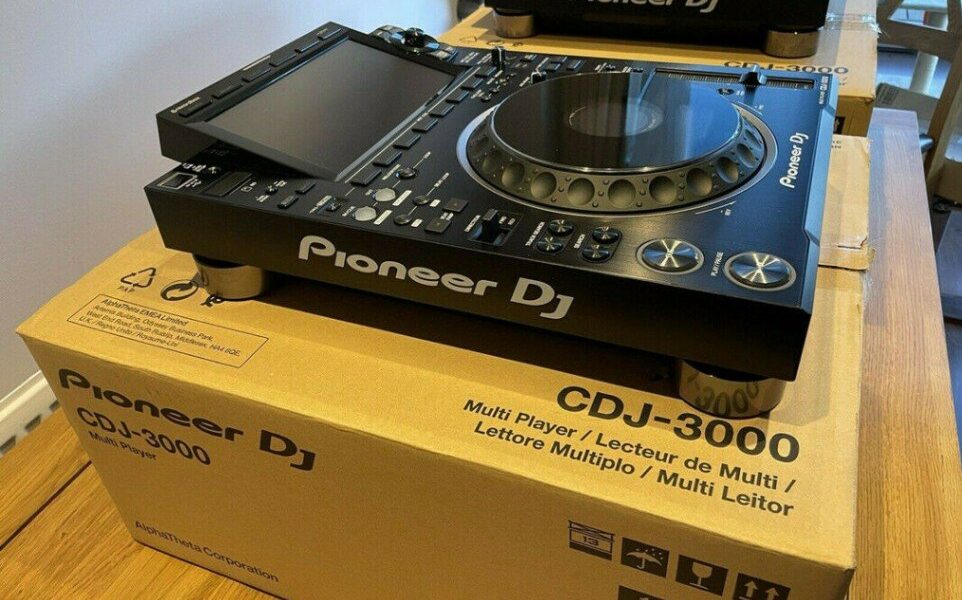 Pioneer CDJ-3000, DJM-A9, DJM-V10-LF,DJM-900NXS,CDJ-2000NXS2