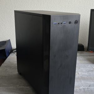 Pc te koop, moederbord, geheugen, ssd, geen processor